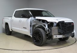 2022 Toyota Tundra - Image 4