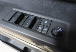 2022 Toyota Tundra - Image 37