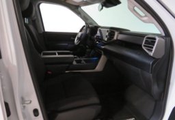 2022 Toyota Tundra - Image 23