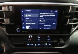 2022 Toyota Tundra - Image 32