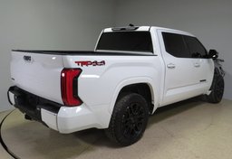 2022 Toyota Tundra - Image 7