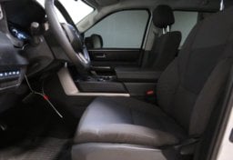 2022 Toyota Tundra - Image 25