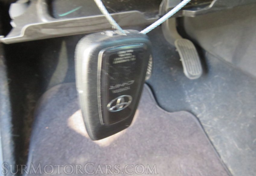 2019 Toyota C-HR - Image 39