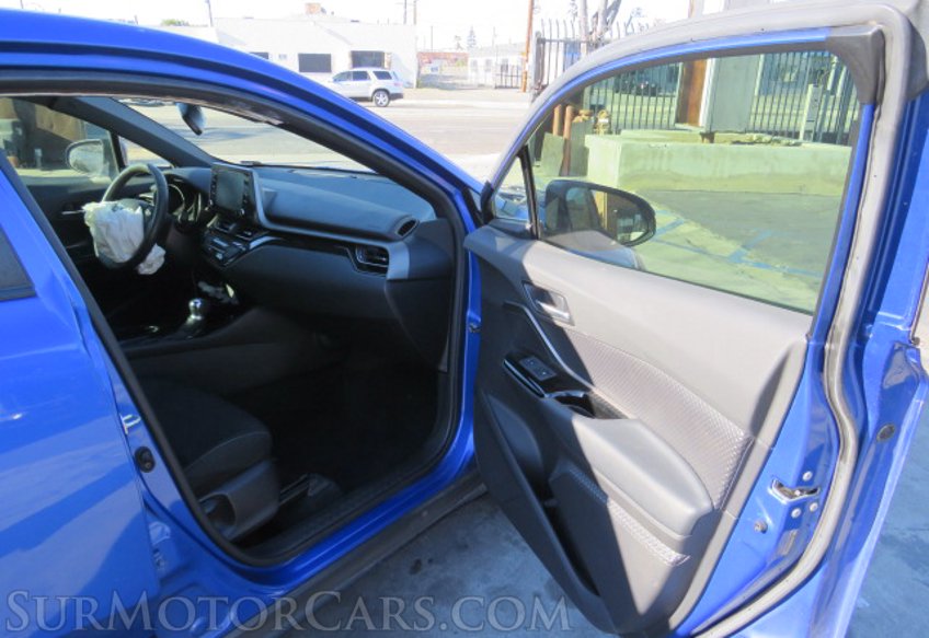 2019 Toyota C-HR - Image 19