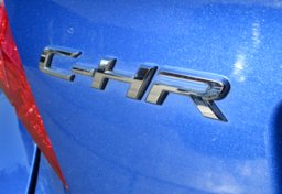 2019 Toyota C-HR - Image 17