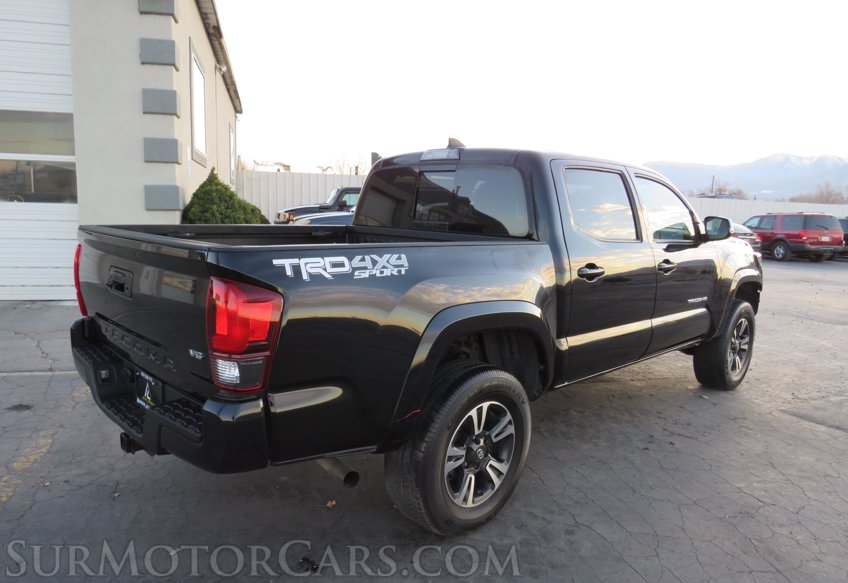 2019 Toyota Tacoma 4WD - Image 6