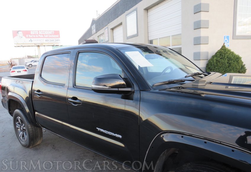 2019 Toyota Tacoma 4WD - Image 12