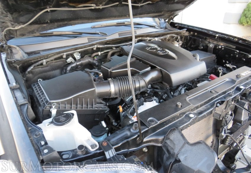 2019 Toyota Tacoma 4WD - Image 56