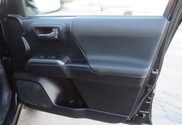 2019 Toyota Tacoma 4WD - Image 52