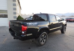 2019 Toyota Tacoma 4WD - Image 8