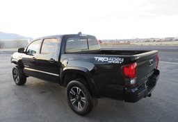 2019 Toyota Tacoma 4WD - Image 7