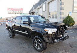2019 Toyota Tacoma 4WD - Image 4