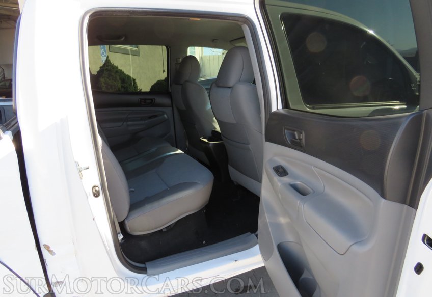 2012 Toyota Tacoma - Image 31
