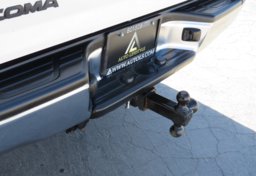 2012 Toyota Tacoma - Image 19