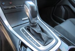 2015 Ford Edge - Image 47