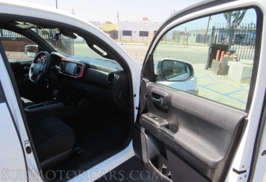 2020 Toyota Tacoma 4WD - Image 20