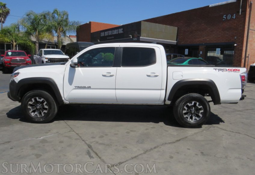 2020 Toyota Tacoma 4WD - Image 5
