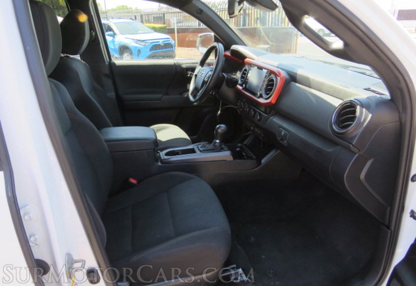 2020 Toyota Tacoma 4WD - Image 26