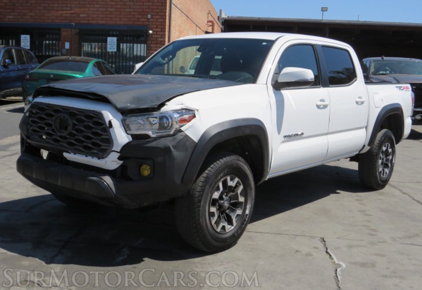 2020 Toyota Tacoma 4WD - Image 4