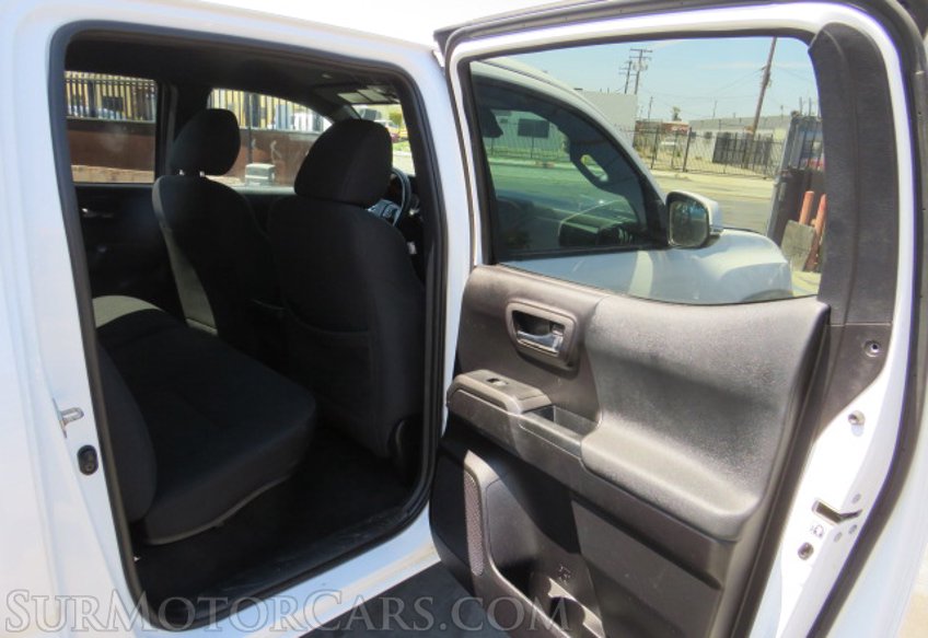 2020 Toyota Tacoma 4WD - Image 22