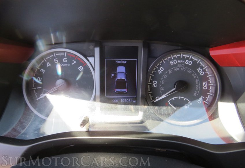 2020 Toyota Tacoma 4WD - Image 32