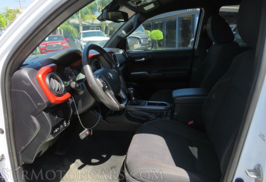 2020 Toyota Tacoma 4WD - Image 25