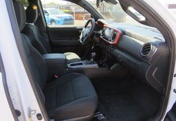 2020 Toyota Tacoma 4WD - Image 26