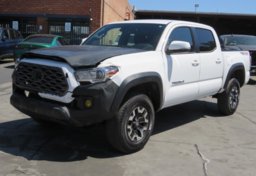 2020 Toyota Tacoma 4WD - Image 4