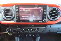 2020 Toyota Tacoma 4WD - Image 34