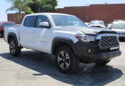 2020 Toyota Tacoma 4WD - Image 3