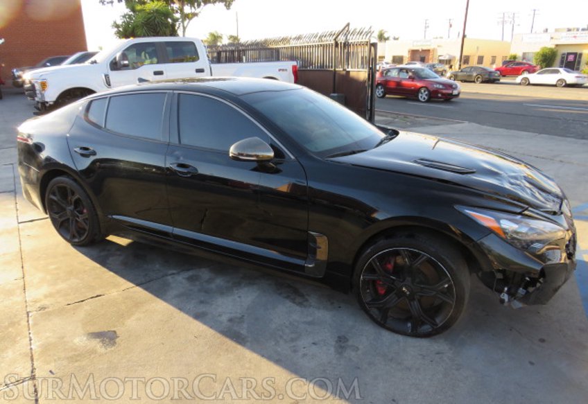 2019 Kia Stinger - Image 2