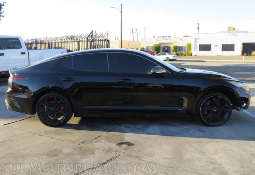 2019 Kia Stinger - Image 12