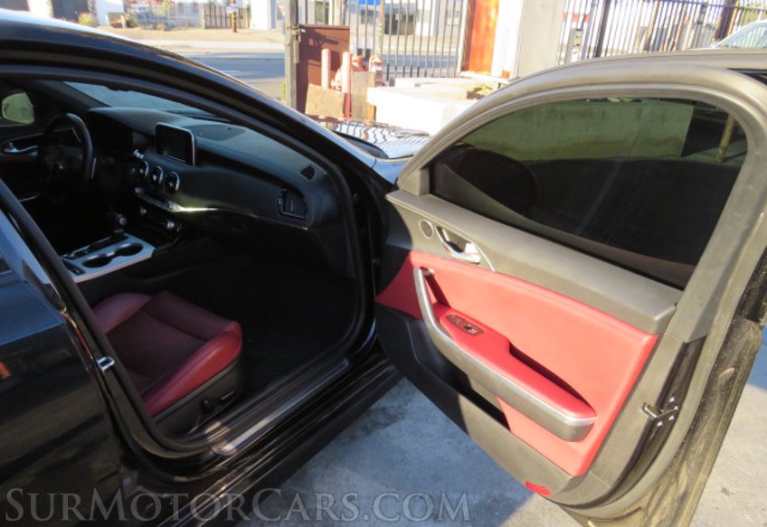 2019 Kia Stinger - Image 19