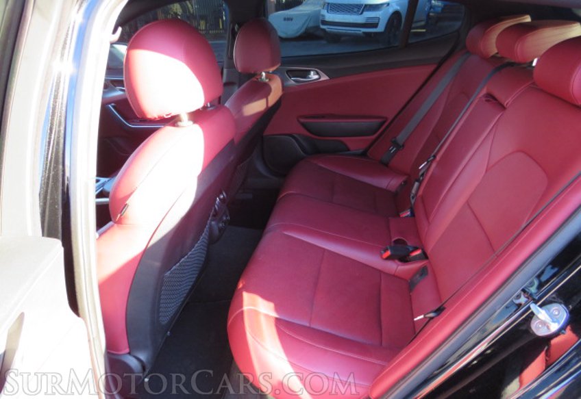 2019 Kia Stinger - Image 28