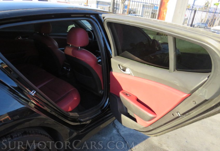 2019 Kia Stinger - Image 21