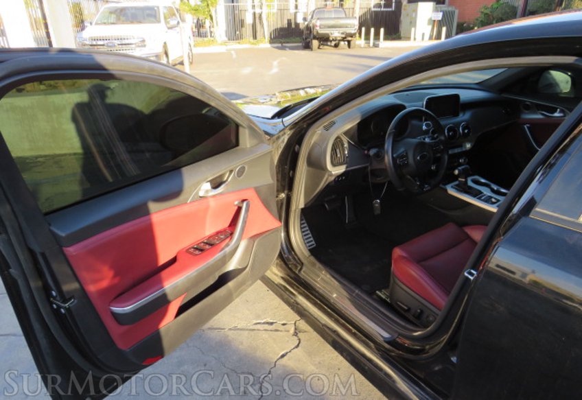 2019 Kia Stinger - Image 18