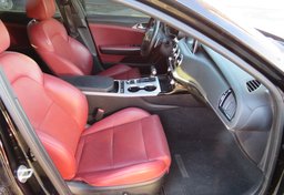 2019 Kia Stinger - Image 23