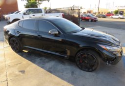 2019 Kia Stinger - Image 2