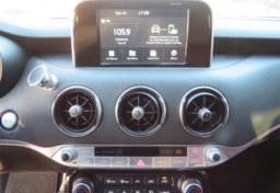 2019 Kia Stinger - Image 41