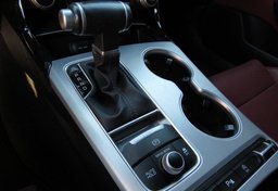 2019 Kia Stinger - Image 44