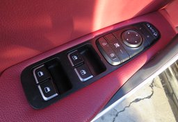 2019 Kia Stinger - Image 40