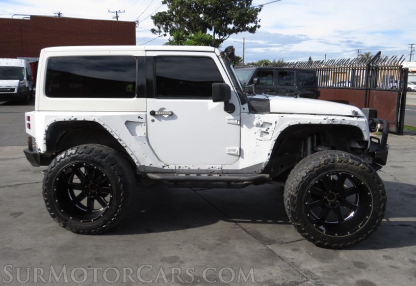 2011 Jeep Wrangler - Image 11