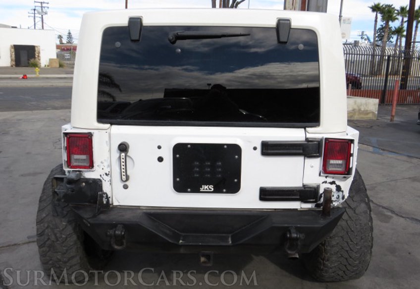 2011 Jeep Wrangler - Image 10