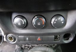 2011 Jeep Wrangler - Image 34