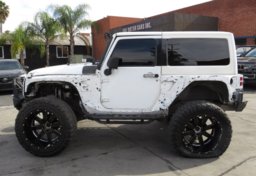 2011 Jeep Wrangler - Image 12