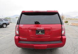 2015 GMC Yukon - Image 11