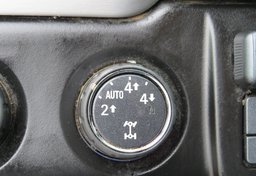 2015 GMC Yukon - Image 41