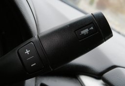 2015 GMC Yukon - Image 37