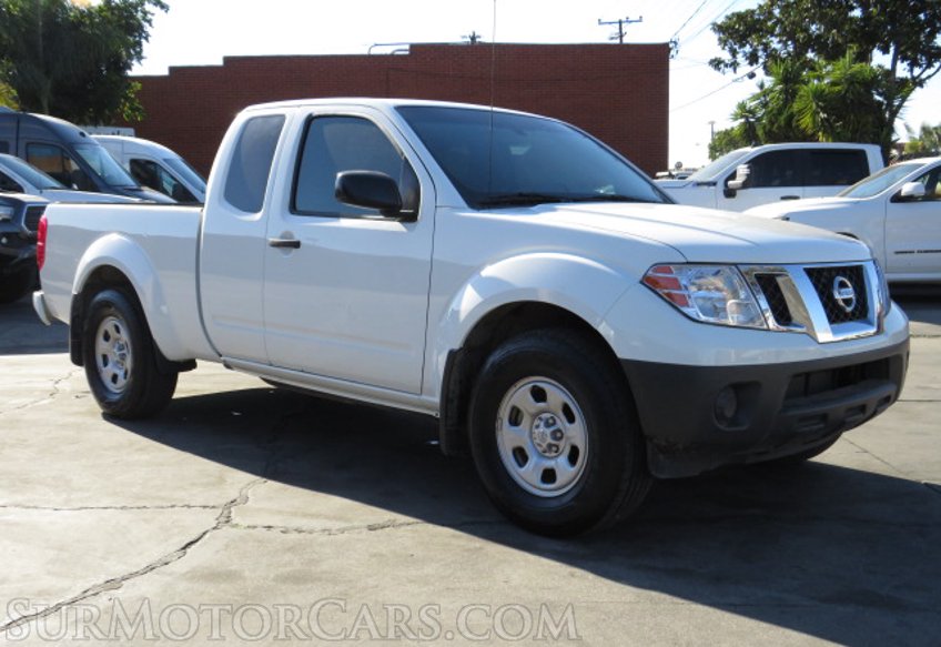 2021 Nissan Frontier - Image 3