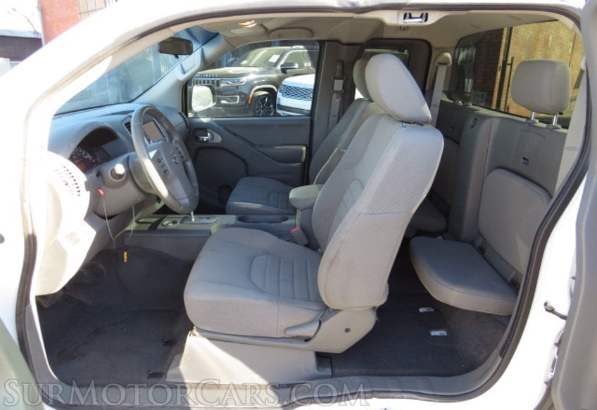 2021 Nissan Frontier - Image 25